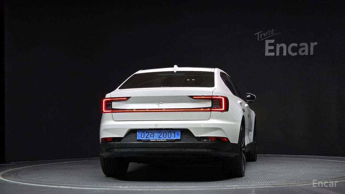Polestar 2 - фото 3