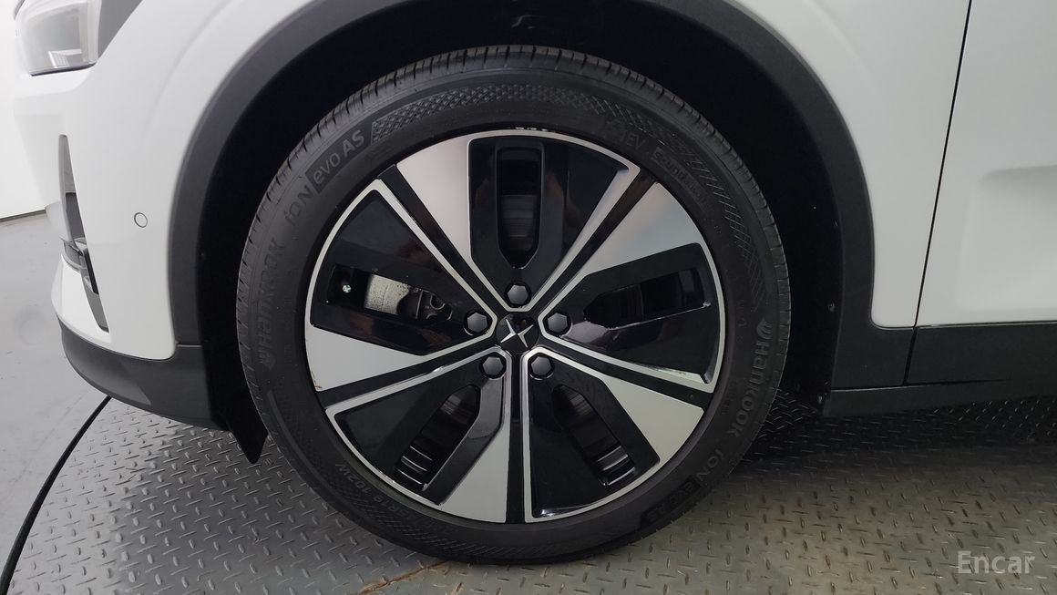 Polestar 2 - фото 4