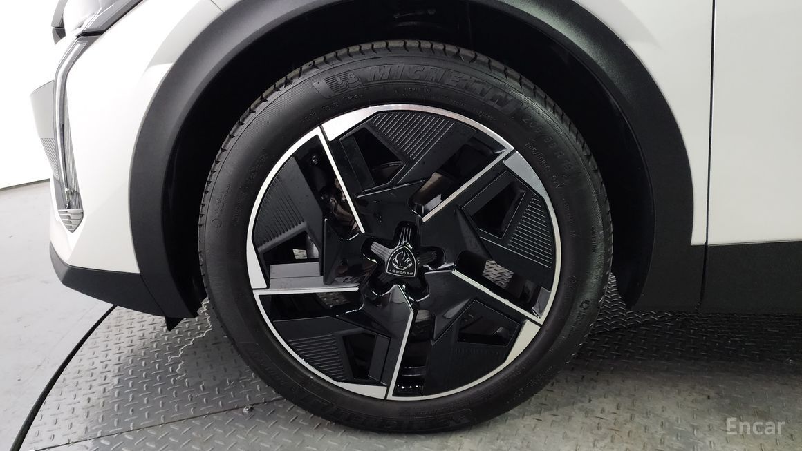 Peugeot 408 - фото 4