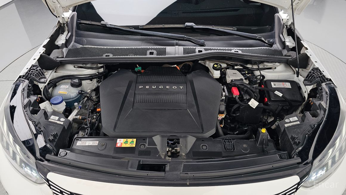 Peugeot 2008 - фото 5