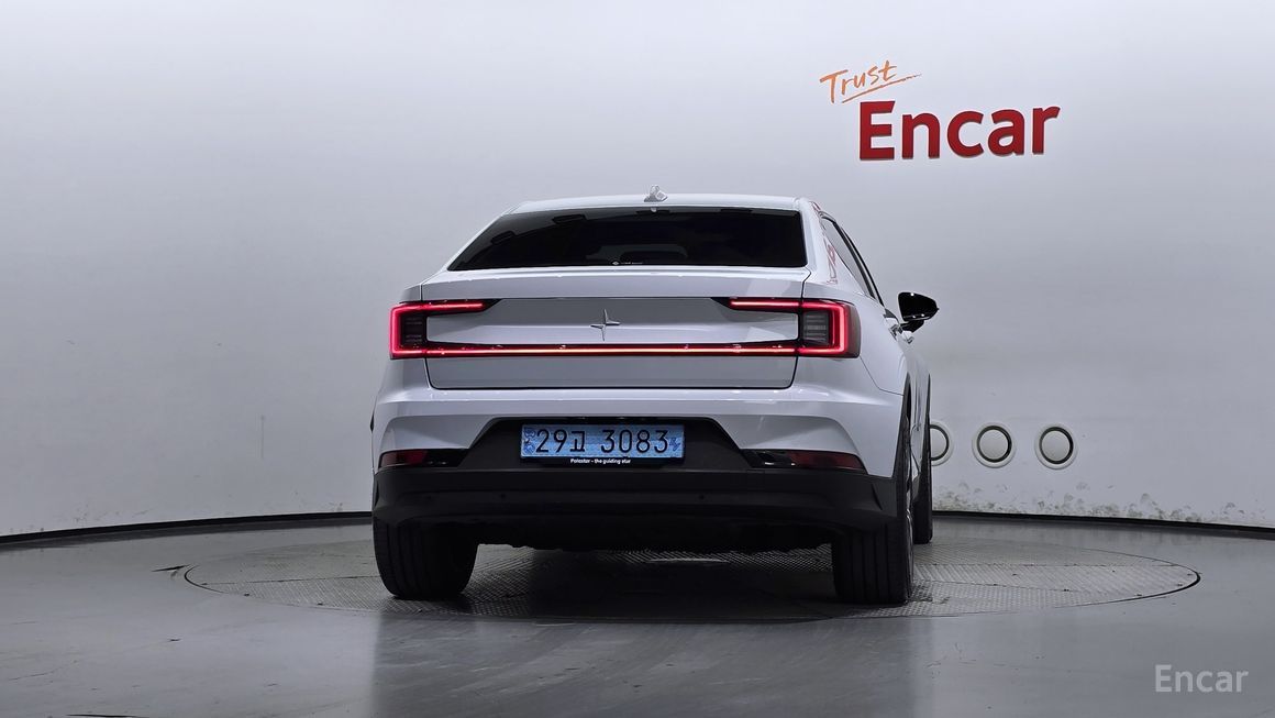 Polestar 2 - фото 3