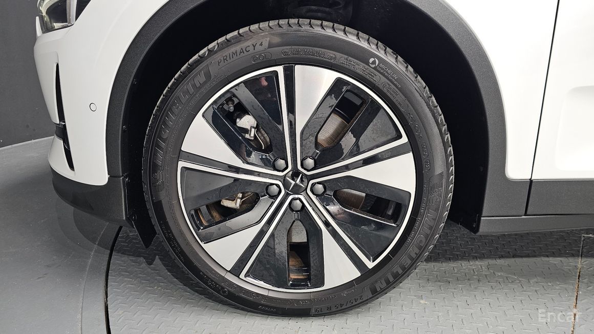 Polestar 2 - фото 4