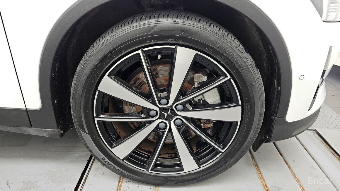 Polestar 2 - фото 4