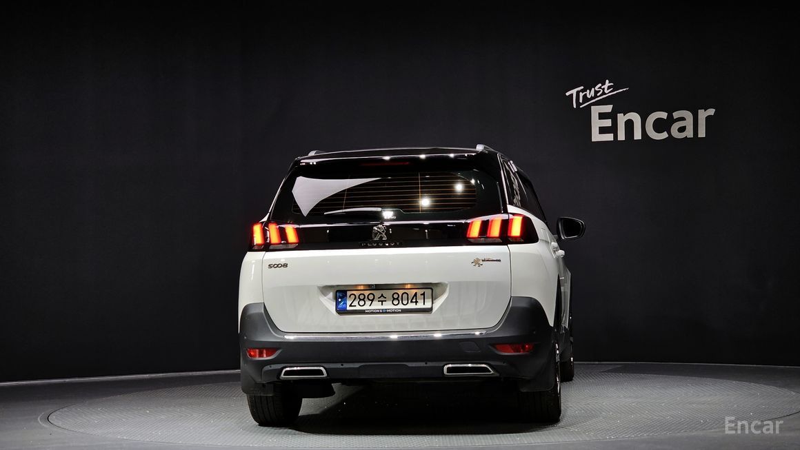 Peugeot 5008 - фото 3