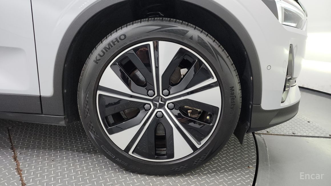 Polestar 2 - фото 4
