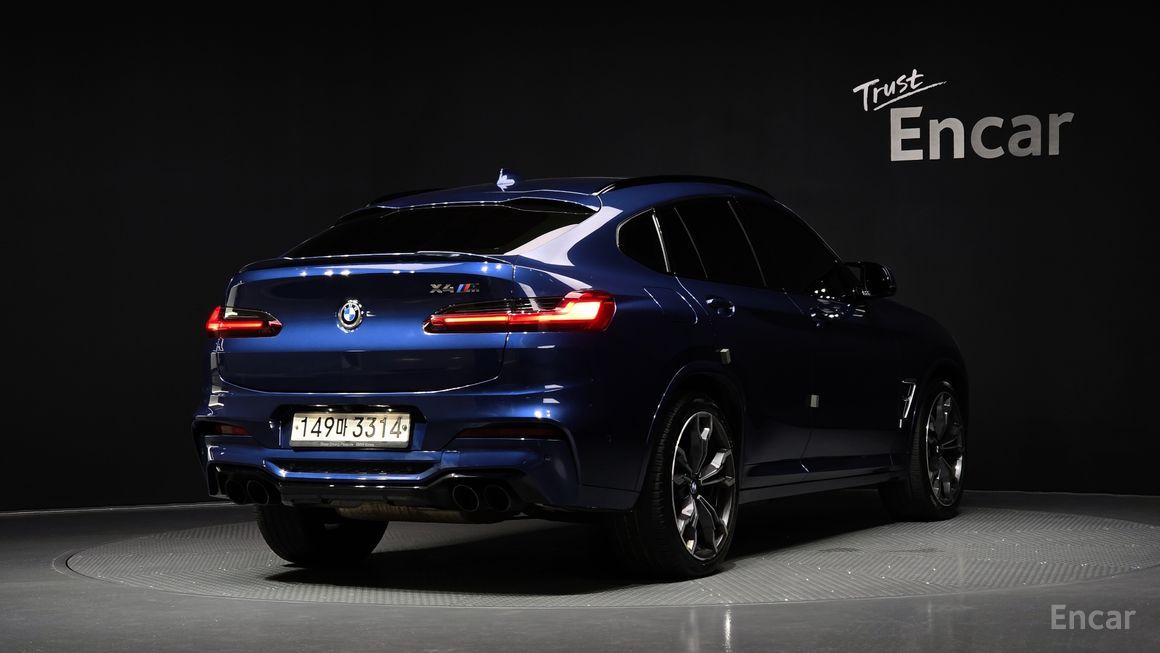 BMW X4M - фото 1