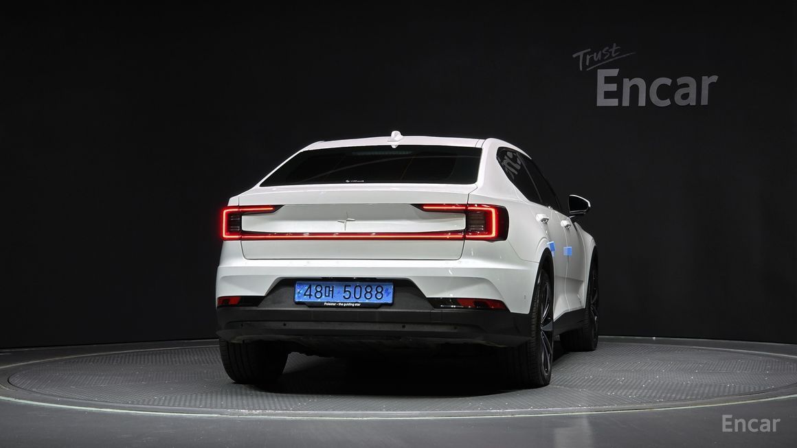 Polestar 2 - фото 3