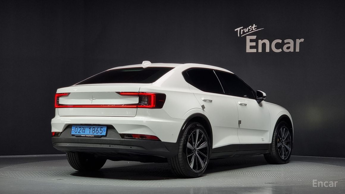 Polestar 2 - фото 1
