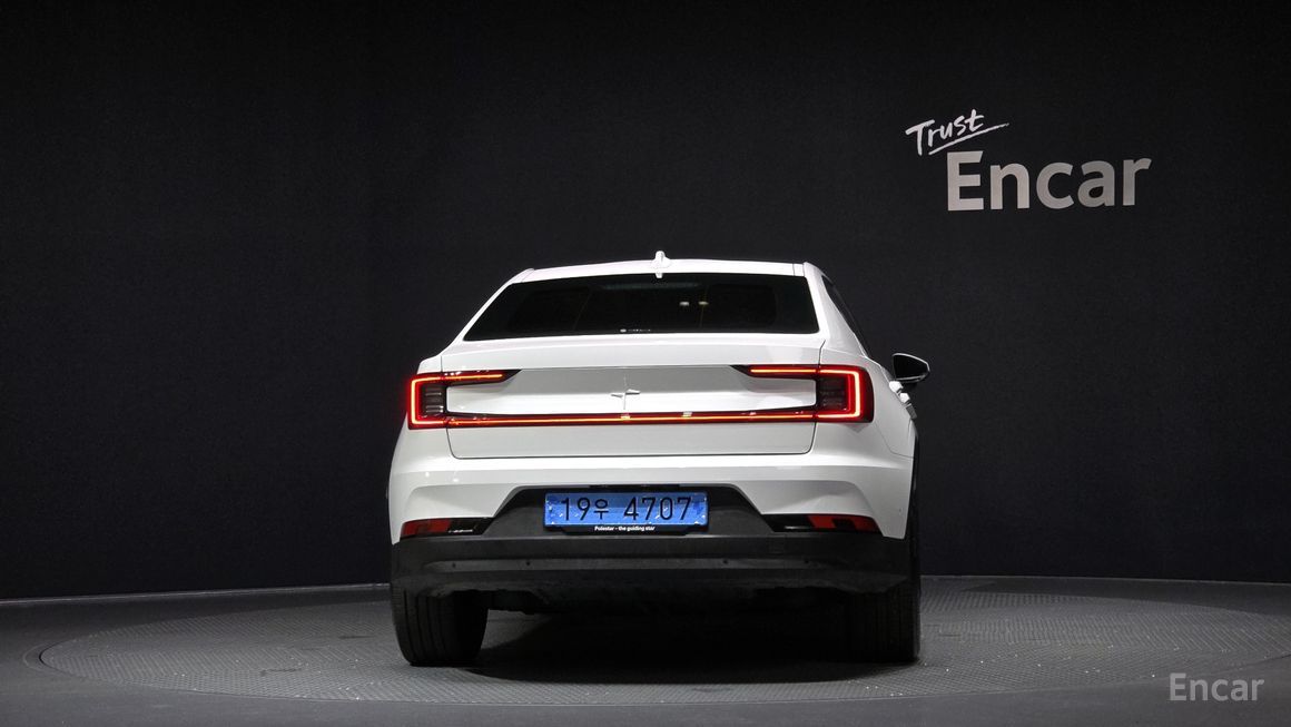 Polestar 2 - фото 3