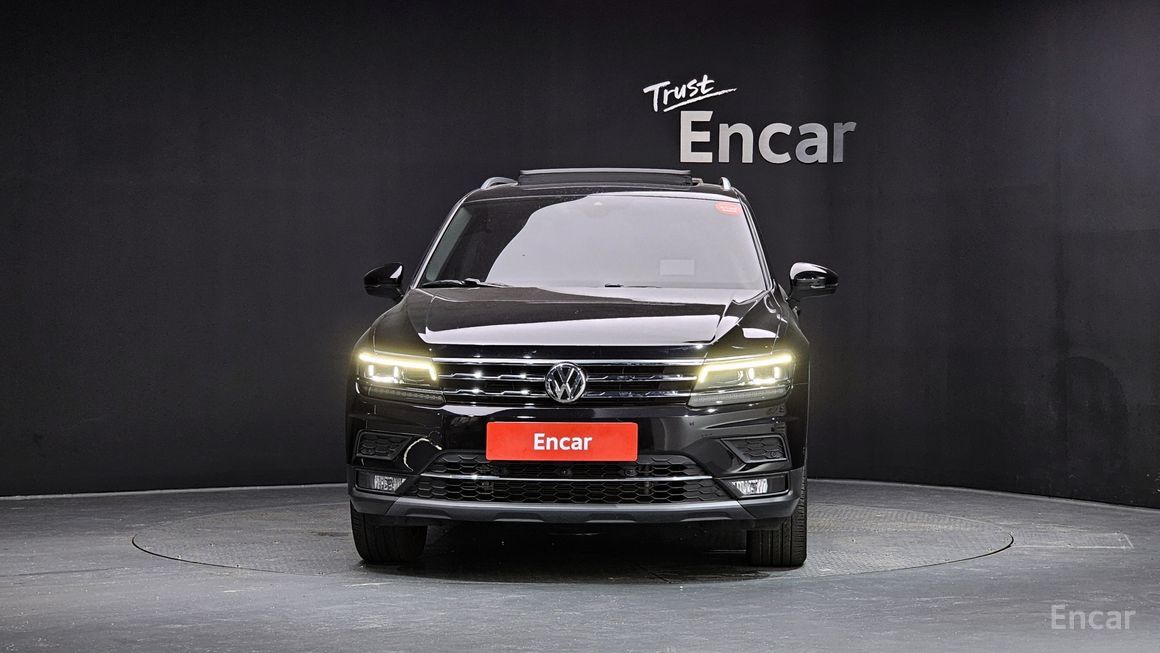 Volkswagen Tiguan - фото 2
