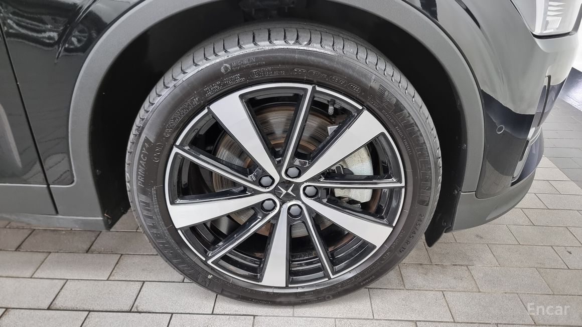 Polestar 2 - фото 4