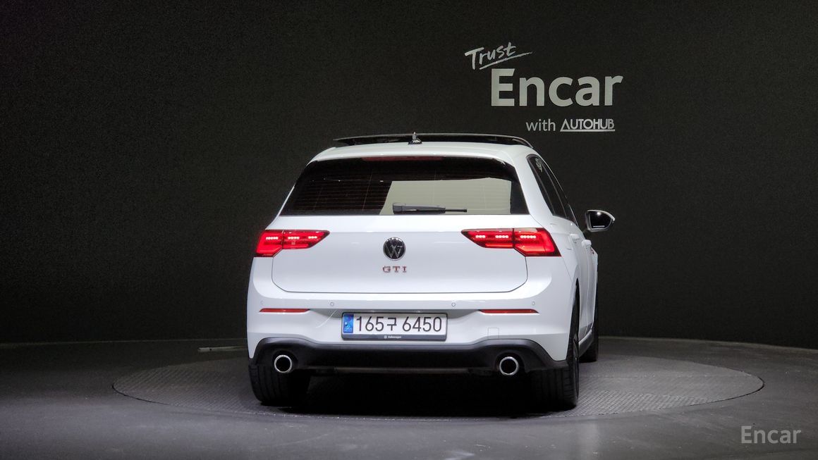 Volkswagen Golf - фото 3