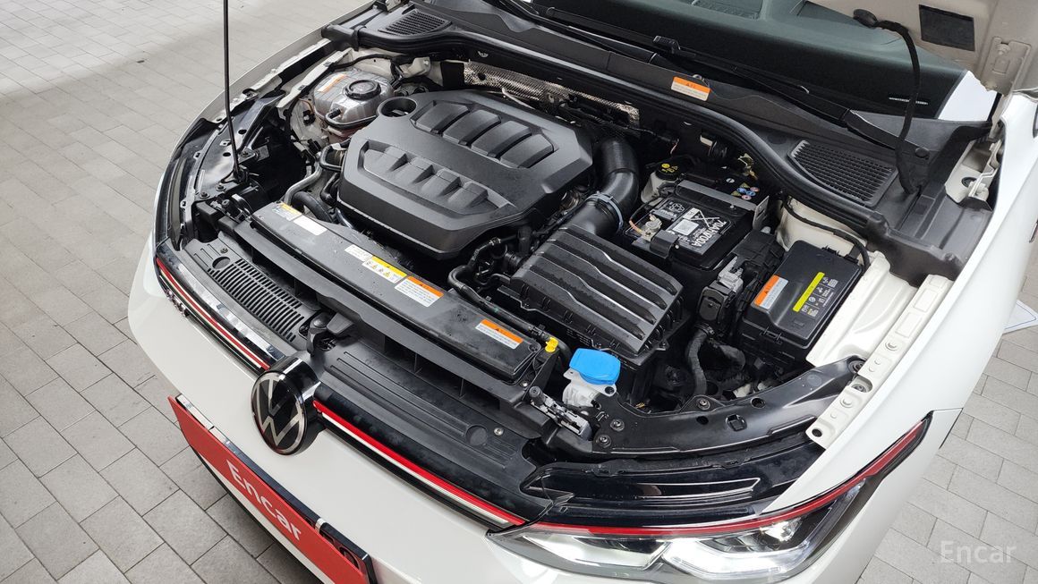 Volkswagen Golf - фото 5