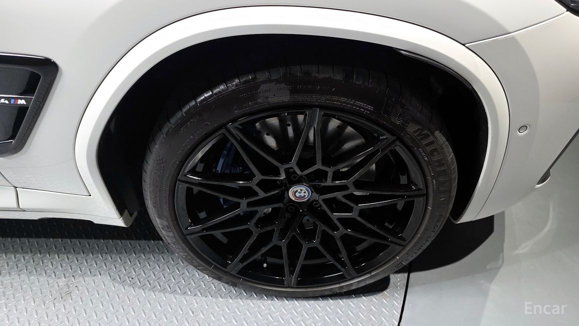 BMW X4M - фото 4