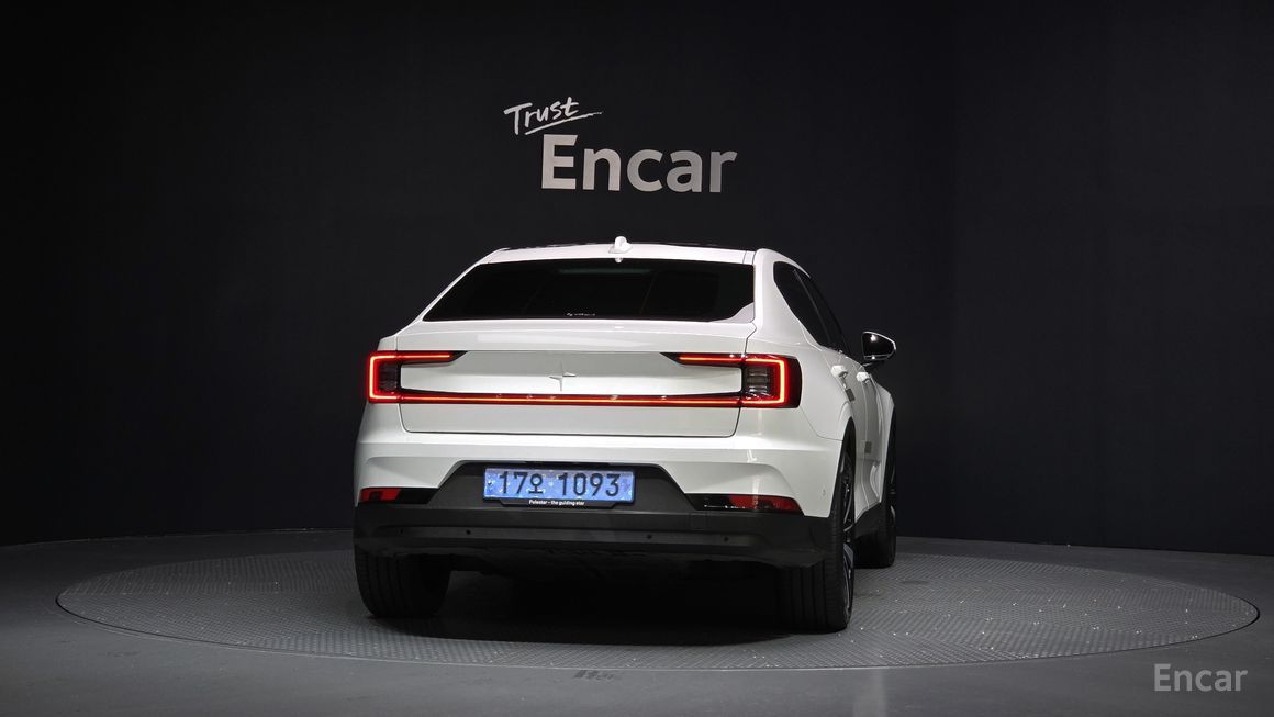 Polestar 2 - фото 3