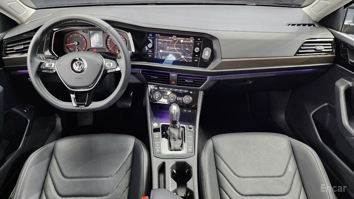 Volkswagen Jetta - фото 6