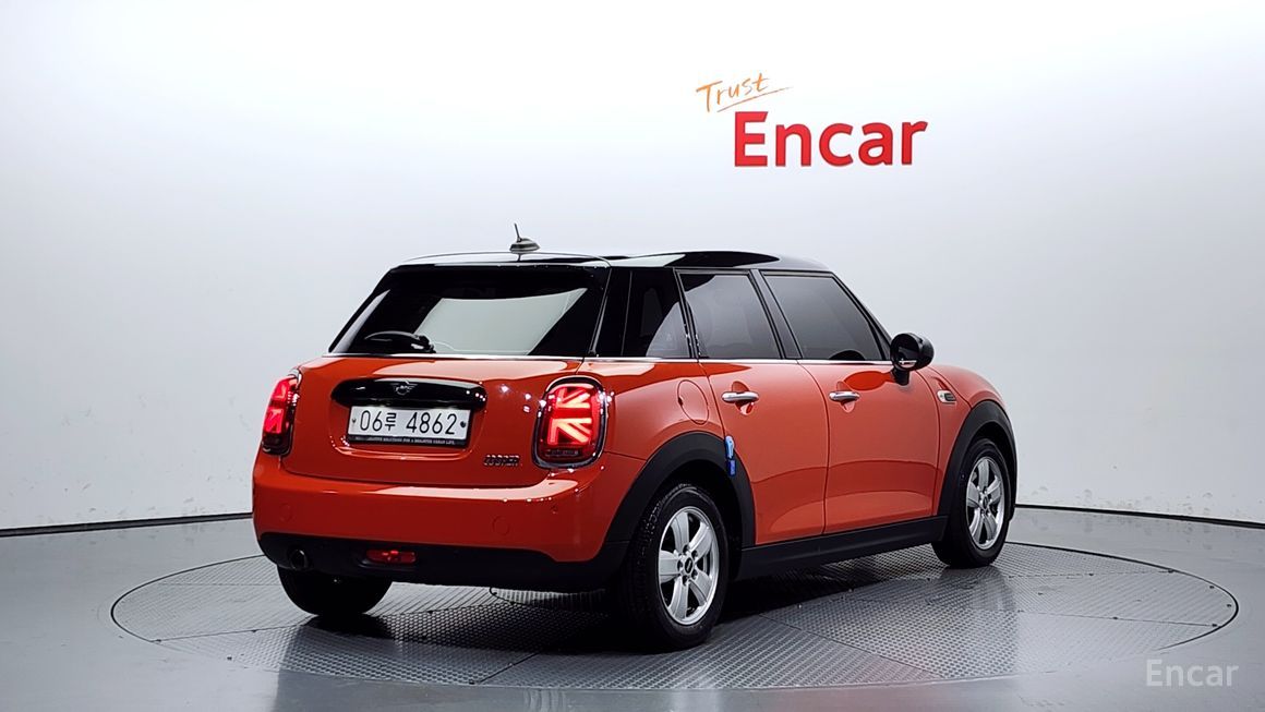 Mini Cooper - фото 1