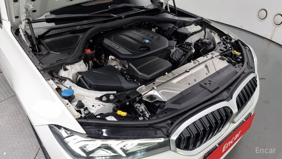 BMW 3 Series - фото 5