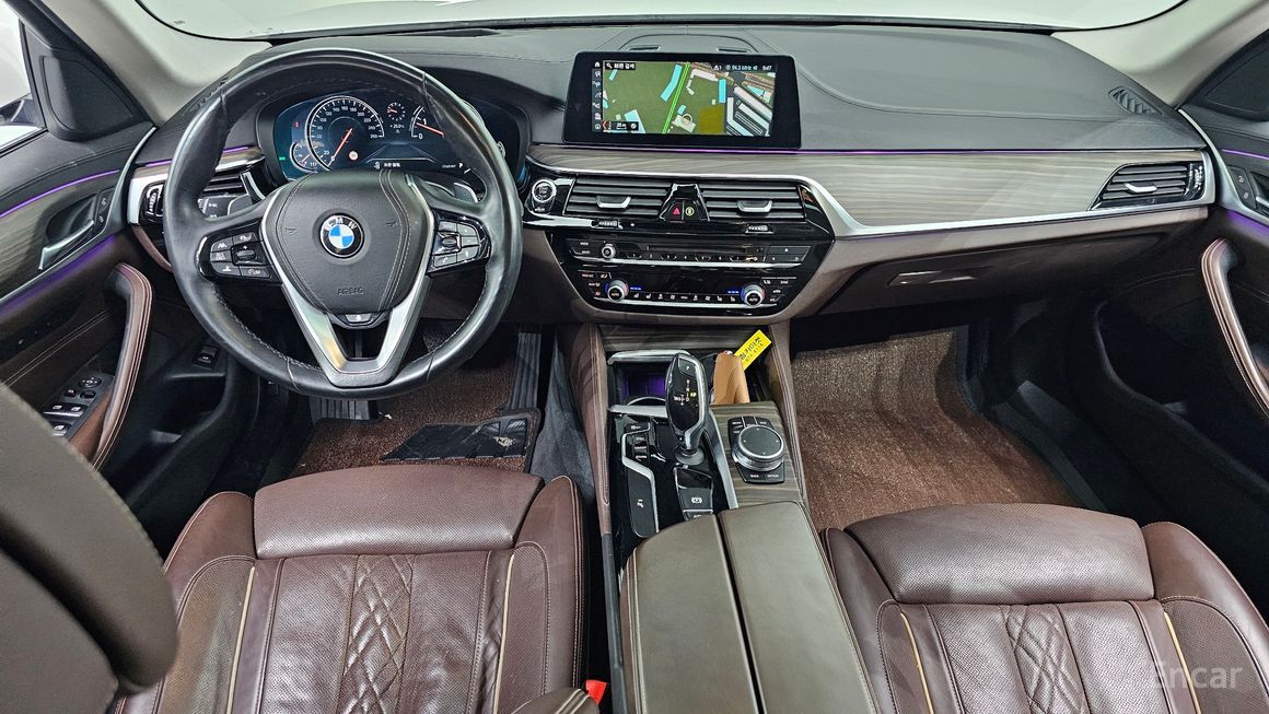 BMW 5 Series - фото 6