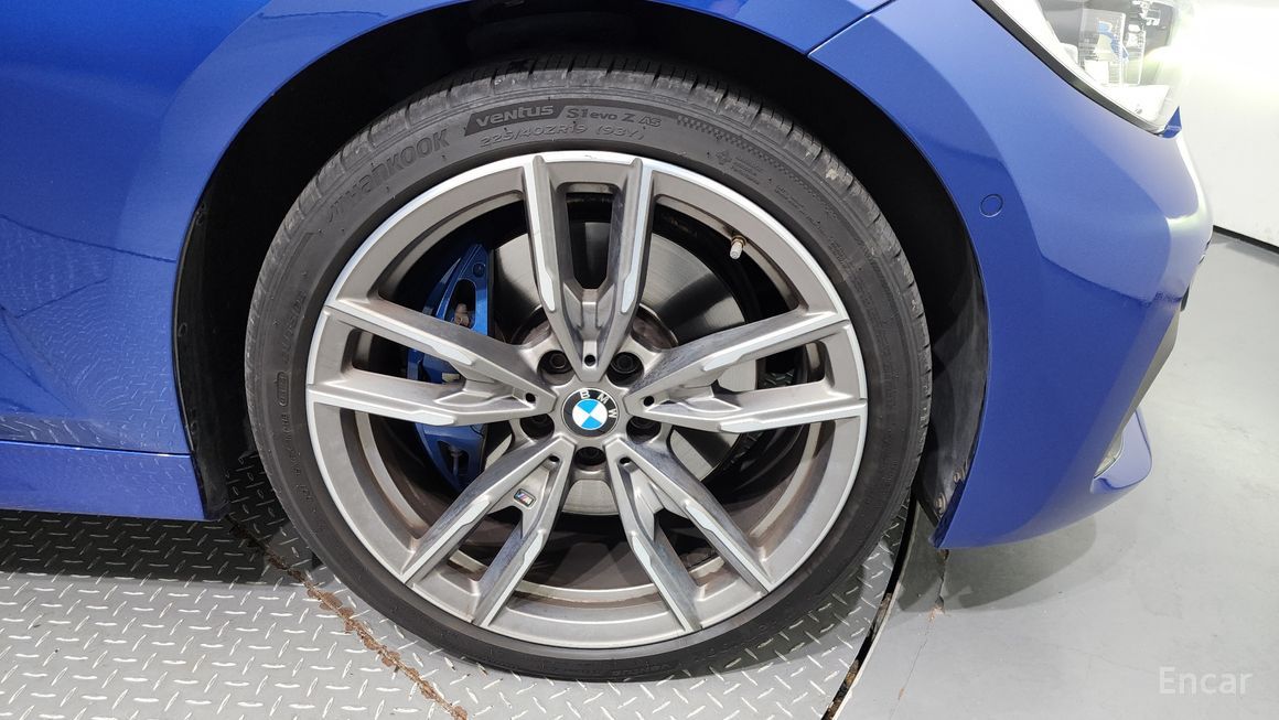 BMW 3 Series - фото 4