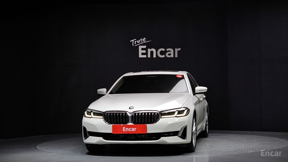 BMW 5 Series - фото 2