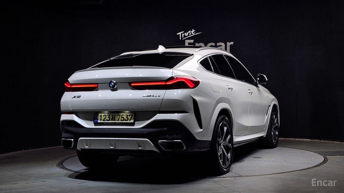 BMW X6 - фото 1