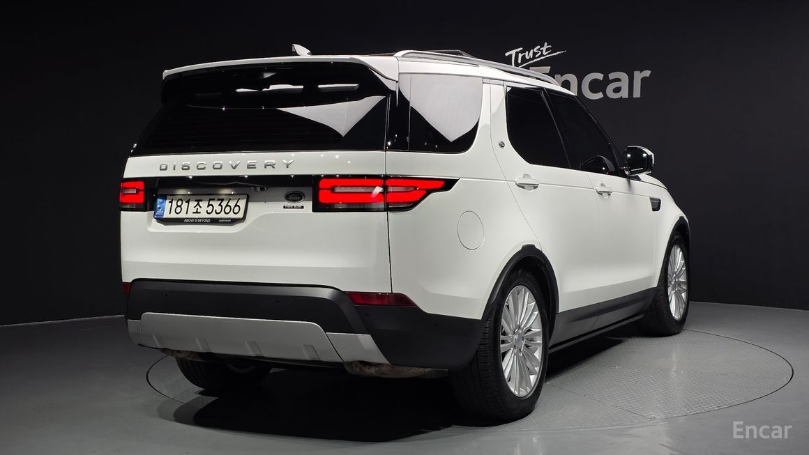 Land Rover Discovery - фото 1