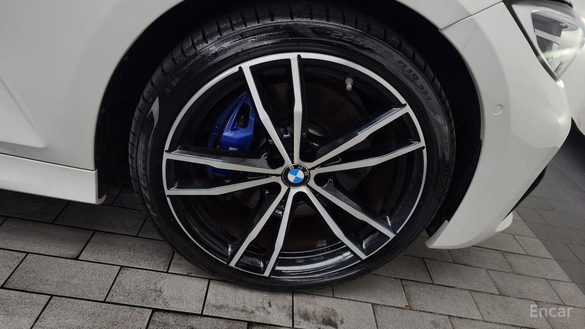 BMW 3 Series - фото 4