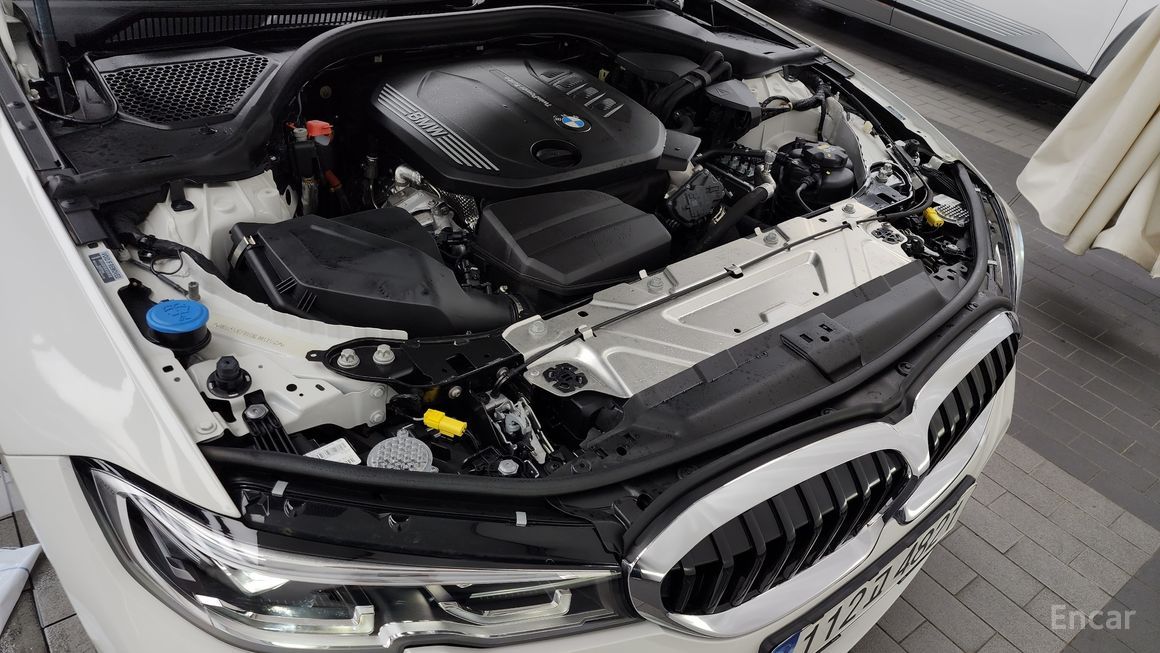 BMW 3 Series - фото 5