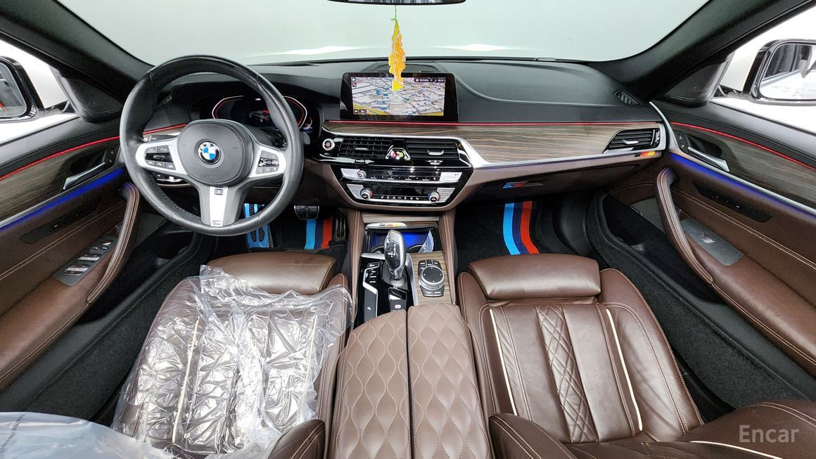 BMW 5 Series - фото 6