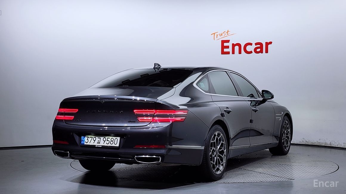 Genesis G80 - фото 1