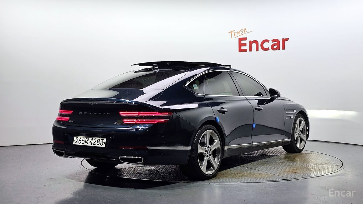 Genesis G80 - фото 1