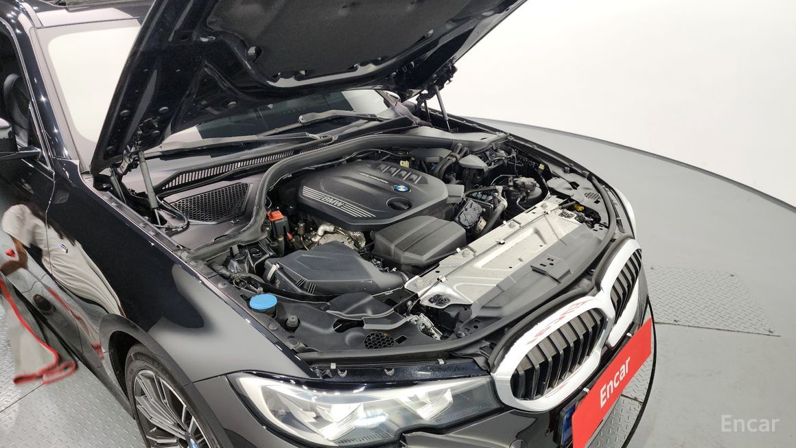 BMW 3 Series - фото 5