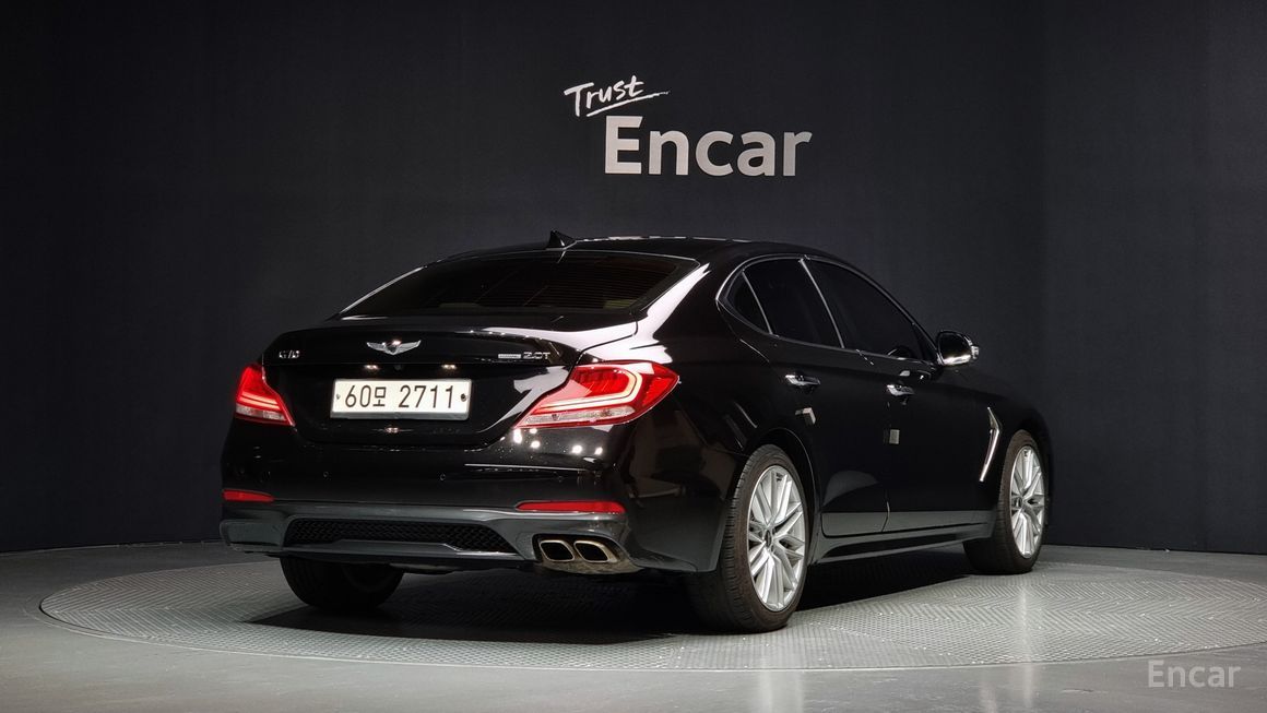 Genesis G70 - фото 1