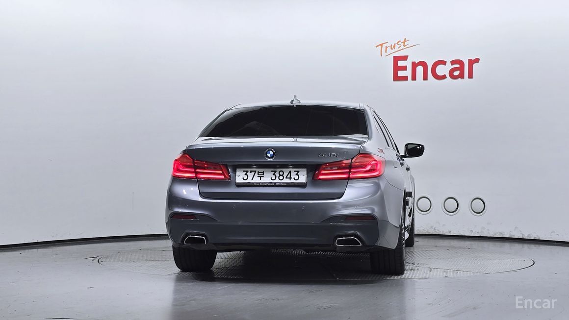 BMW 5 Series - фото 3