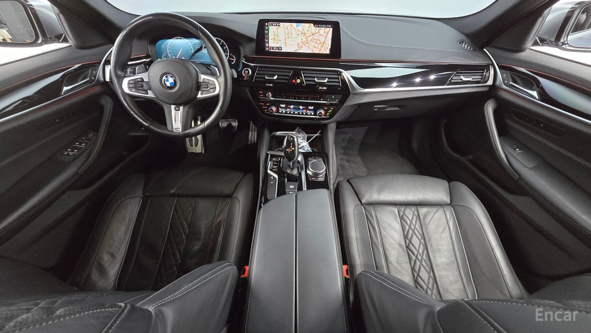 BMW 5 Series - фото 6