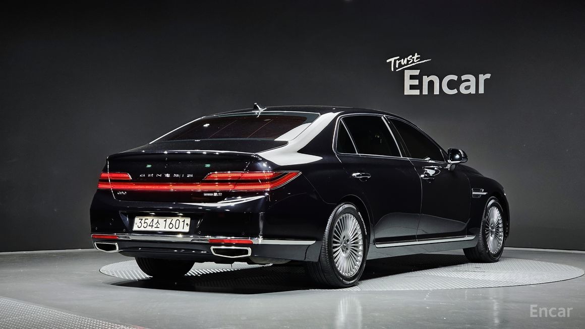 Genesis G90 - фото 1