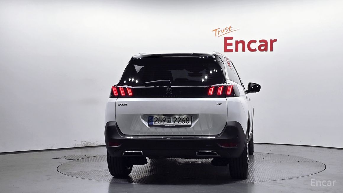 Peugeot 5008 - фото 3