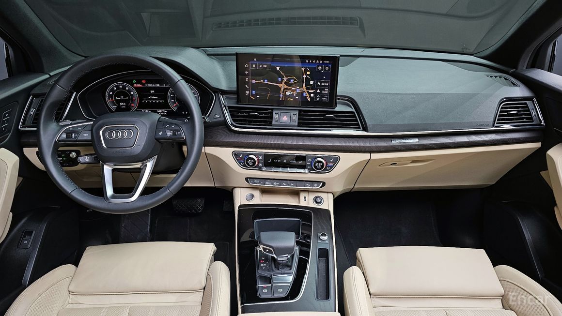 Audi Q5 - фото 6