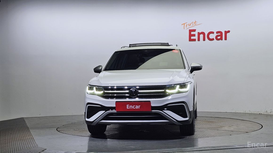 Volkswagen Tiguan - фото 2