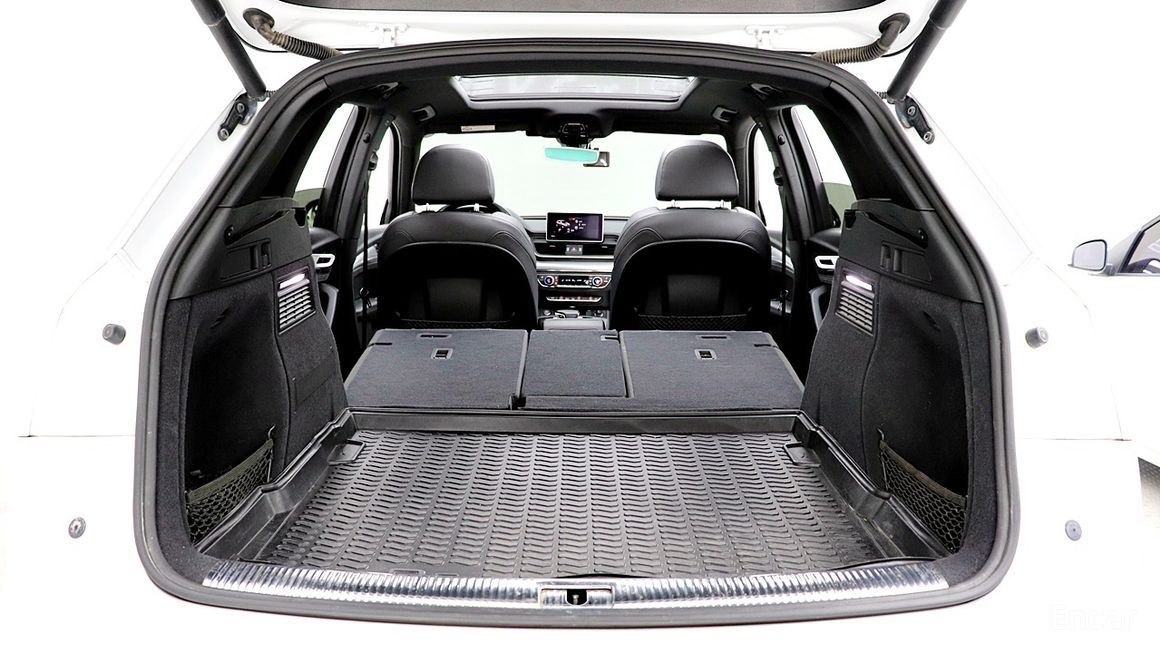 Audi Q5 - фото 6