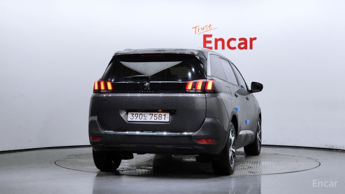 Peugeot 5008 - фото 3