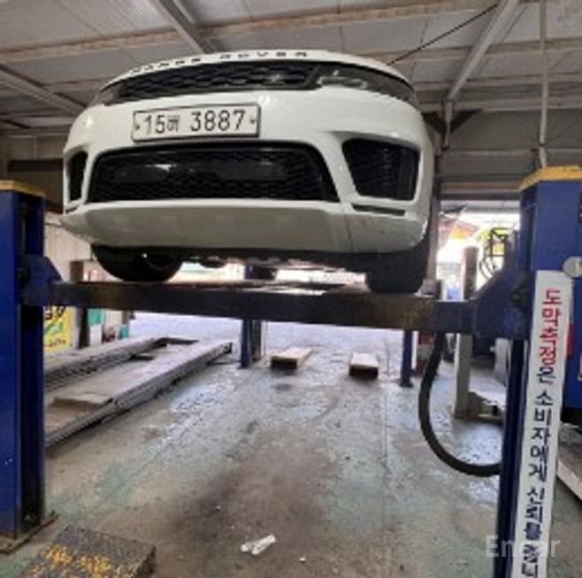 Land Rover Range Sport - фото 0