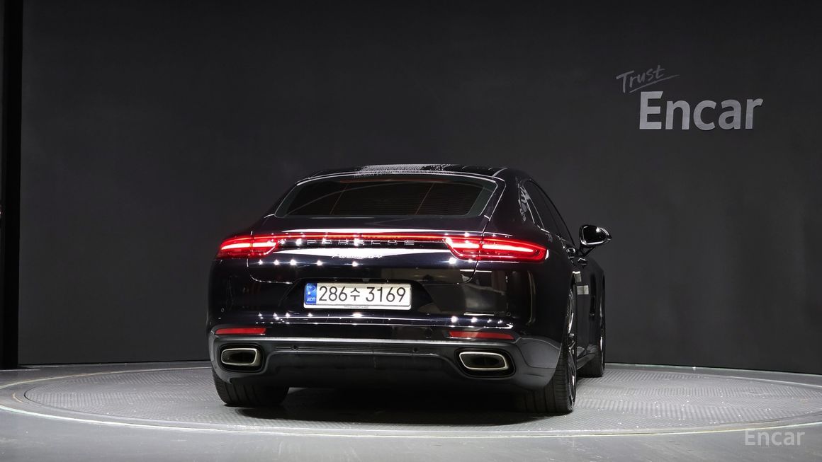 Porsche Panamera - фото 3