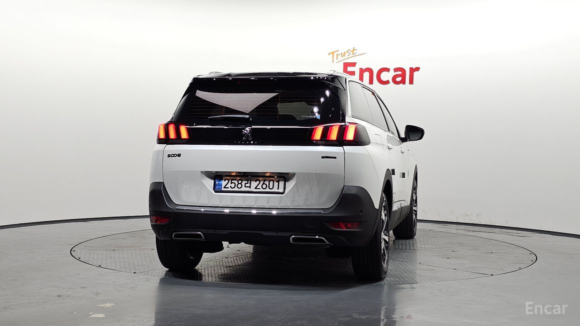 Peugeot 5008 - фото 3