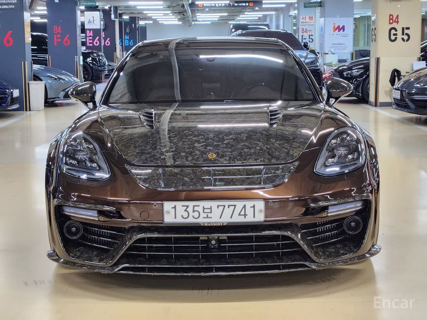 Porsche Panamera - фото 0