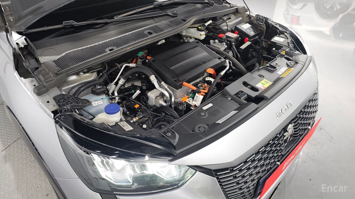 Peugeot 208 - фото 5