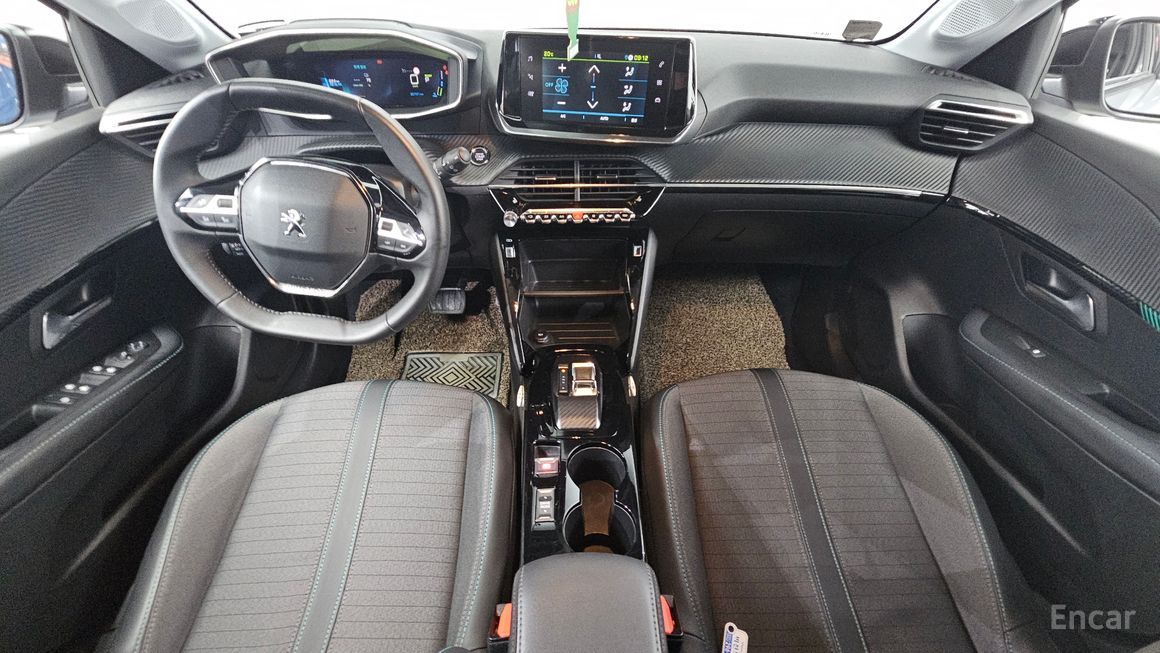 Peugeot 208 - фото 6