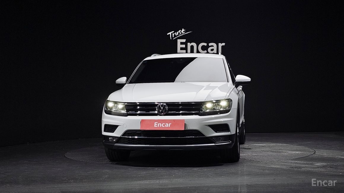 Volkswagen Tiguan - фото 2
