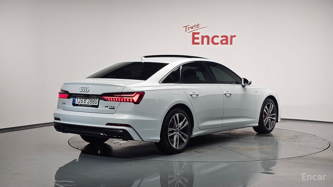 Audi A6 - фото 1